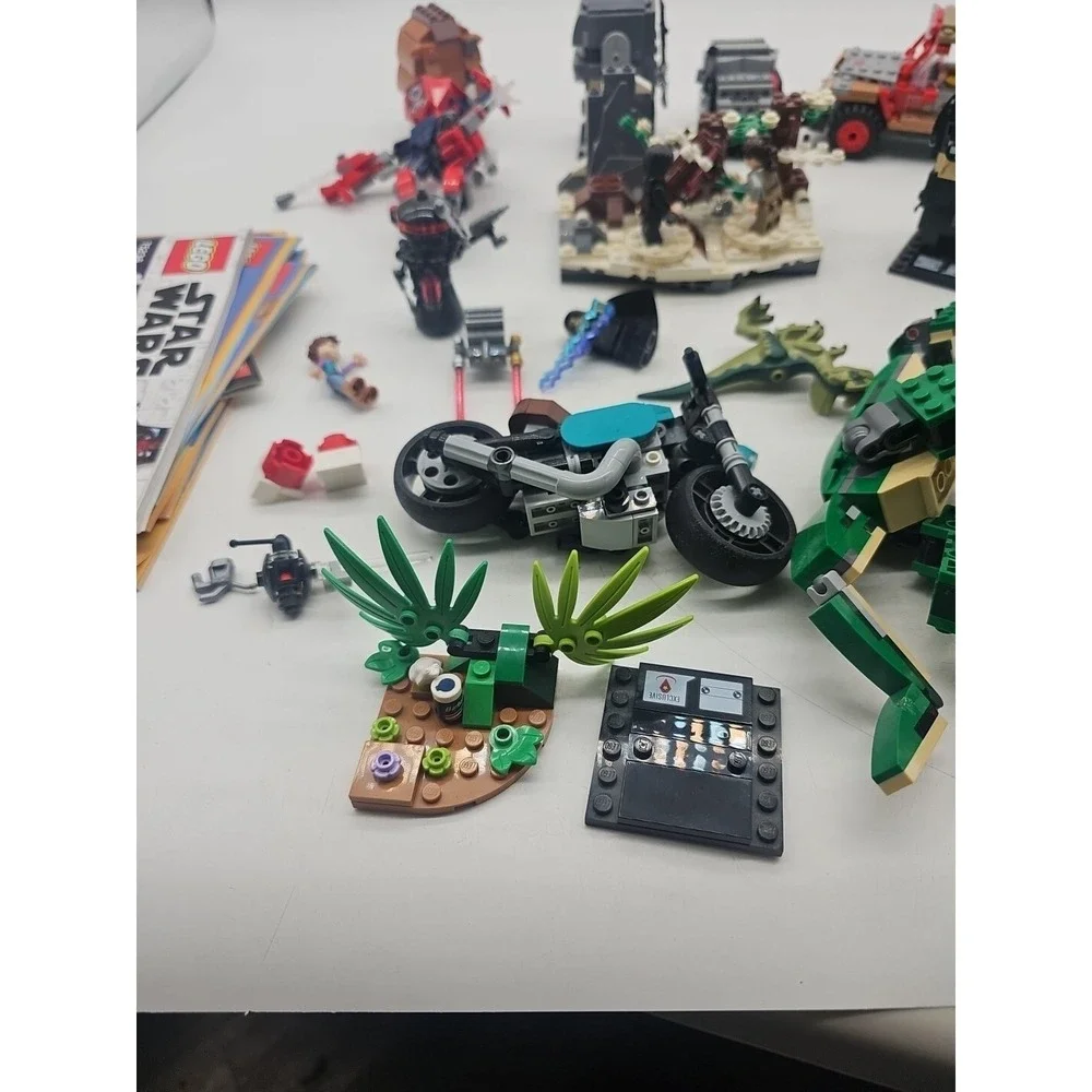 Huge Lego Lot Partial Sets Full Sets‎ Mini Figs Dinosaur Jeep Pizza Booklets
